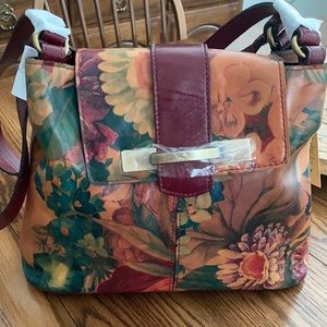 *rare* New Patricia Nash leather Larone shoulder bag. P798237. originally $269.